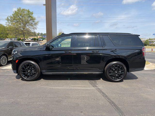 2023 Chevrolet Suburban 4WD RST