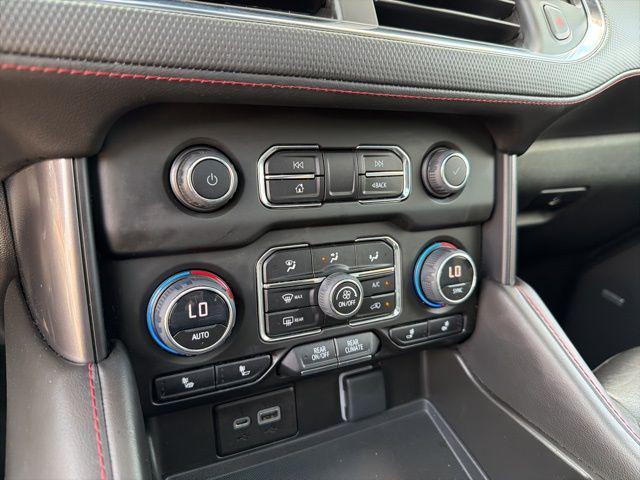 2023 Chevrolet Suburban 4WD RST