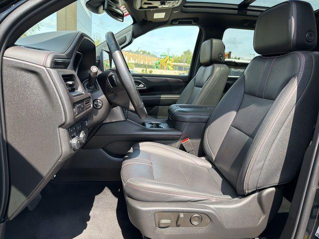 2023 Chevrolet Suburban 4WD RST
