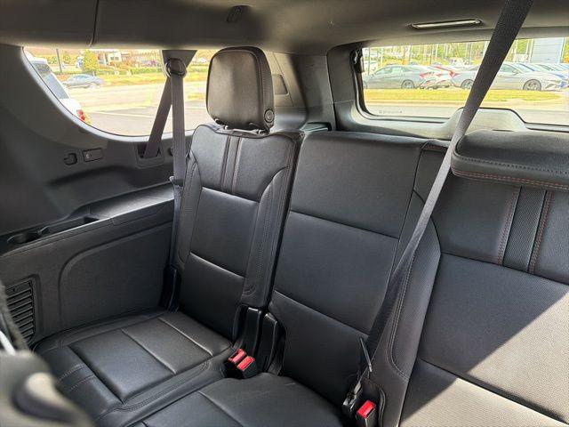 2023 Chevrolet Suburban 4WD RST