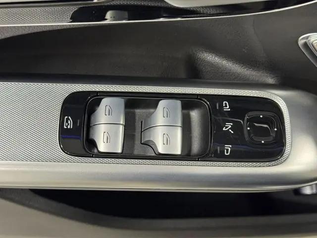 2025 Mercedes-Benz EQE 500 4MATIC