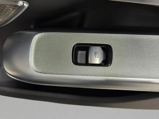 2025 Mercedes-Benz EQE 500 4MATIC