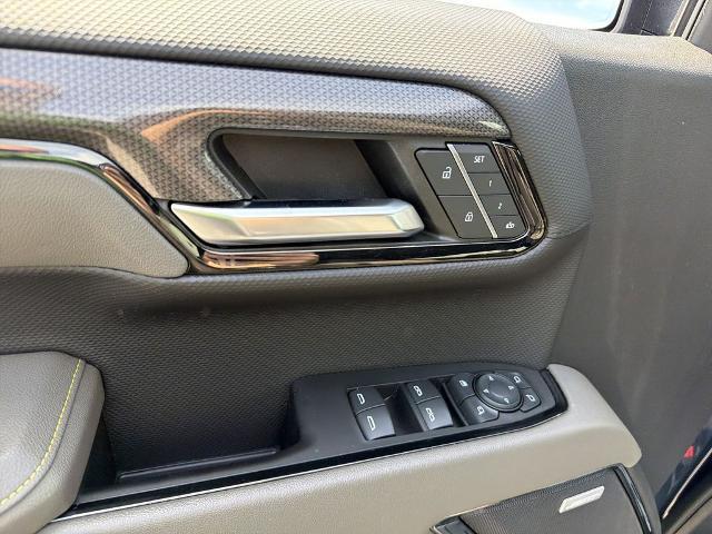 2023 Chevrolet Silverado 1500 4WD Crew Cab Short Bed ZR2