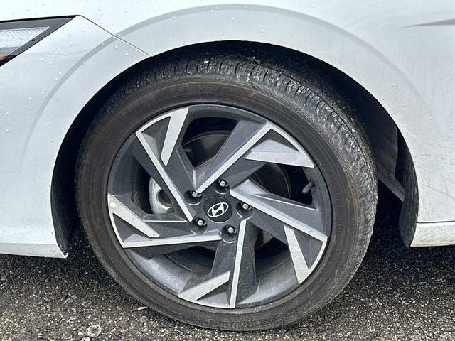 2025 Hyundai Elantra Hybrid Limited