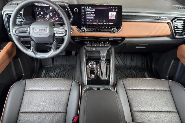 2026 GMC Canyon AT4, 4WD