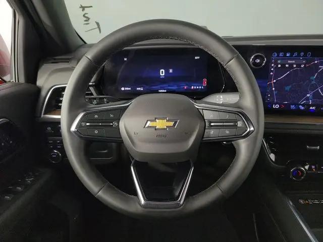 2025 Chevrolet Suburban 4WD High Country