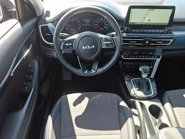 2023 Kia Seltos S