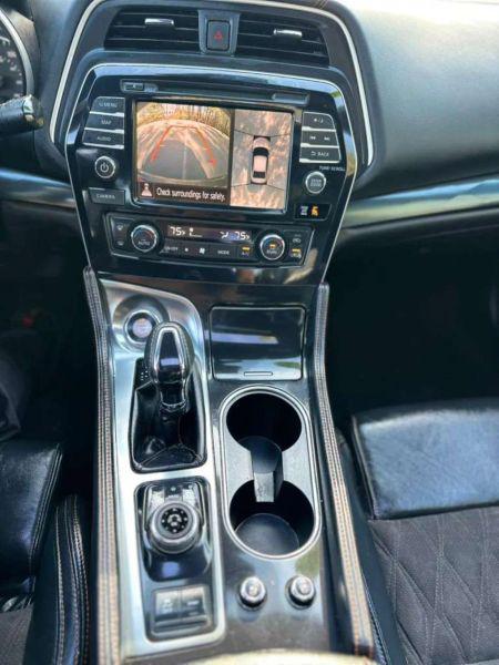 2021 Nissan Maxima SR Xtronic CVT