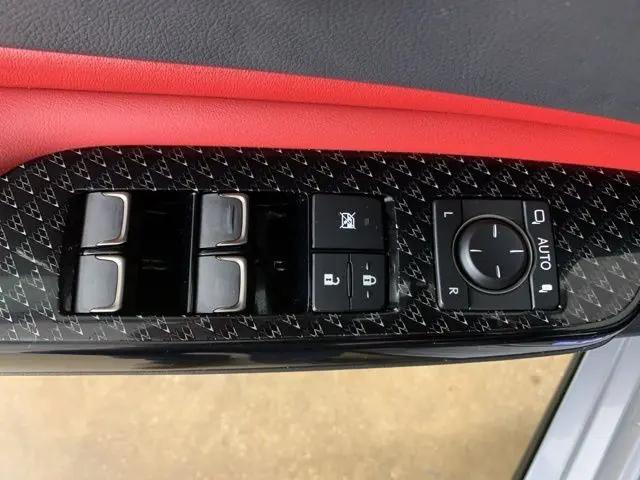 2025 Lexus ES 350 F SPORT Handling