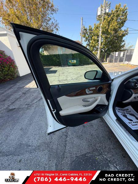 2017 Mercedes-Benz E-CLASS E 300 E 300