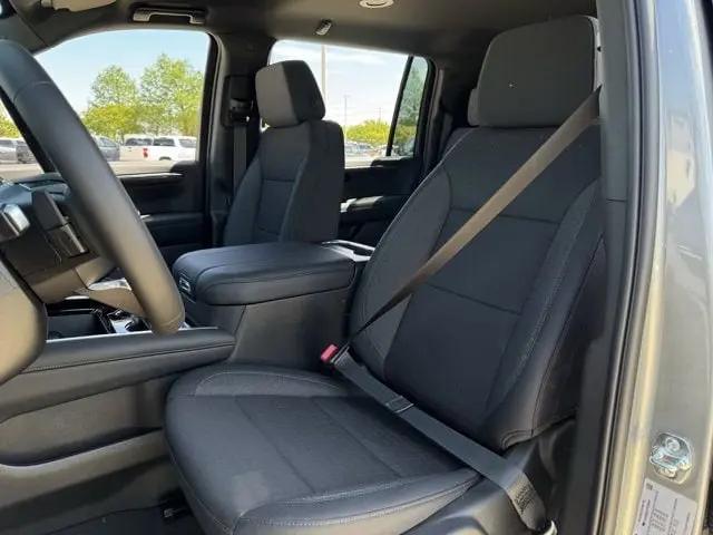 2026 Chevrolet Suburban LS, RWD