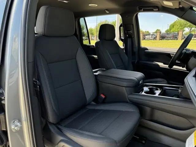 2026 Chevrolet Suburban LS, RWD