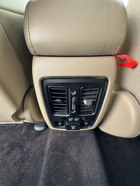 2017 Jeep Grand Cherokee Limited 4x2