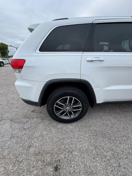 2017 Jeep Grand Cherokee Limited 4x2