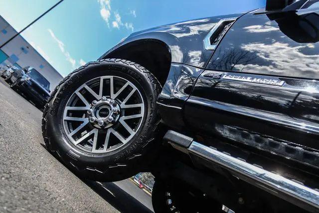 2017 Ford F-350 LARIAT