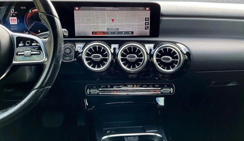 2021 Mercedes-Benz A 220 A 220