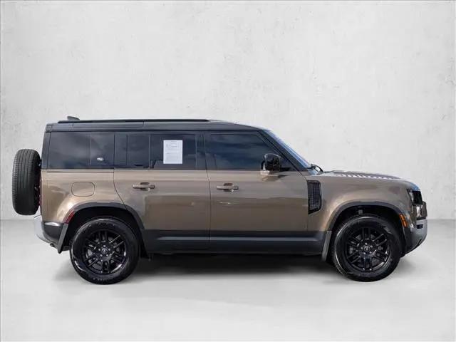 2022 Land Rover Defender 110 S