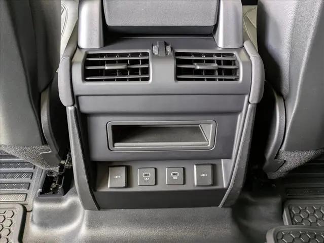 2022 Land Rover Defender 110 S