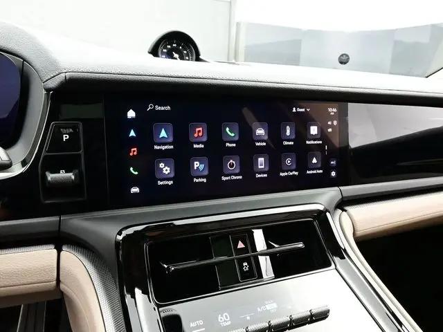 2025 Porsche Panamera 4