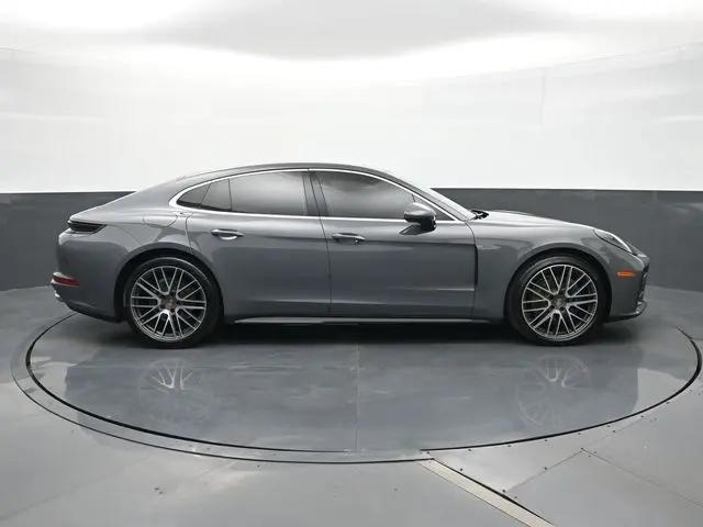 2025 Porsche Panamera 4