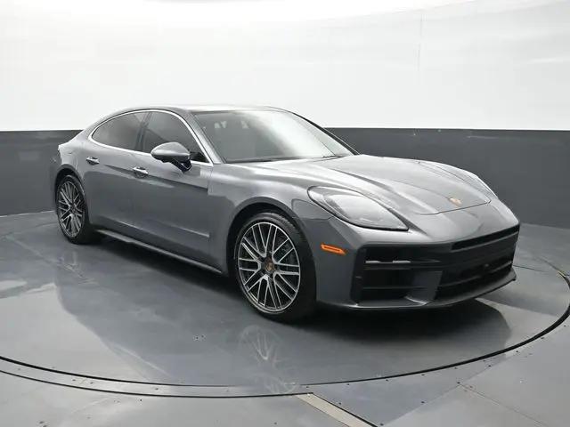 2025 Porsche Panamera 4
