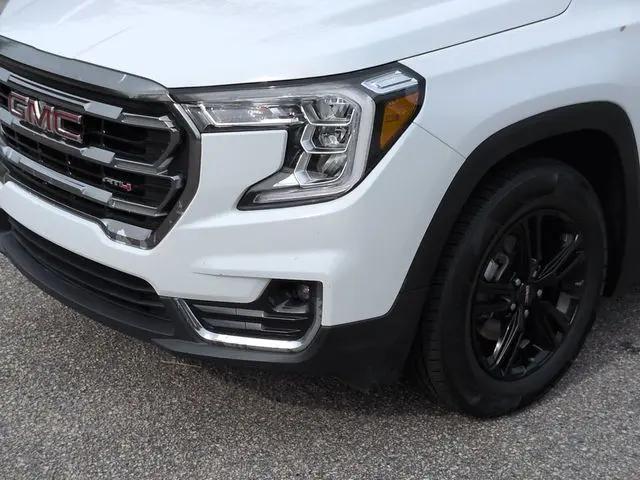 2023 GMC Terrain AWD AT4
