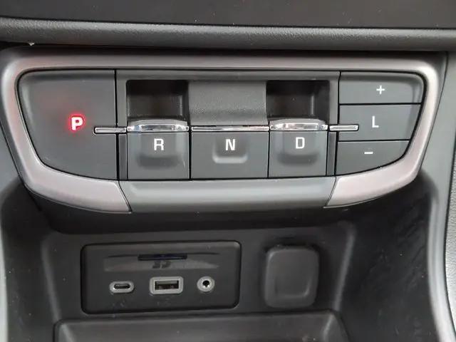 2023 GMC Terrain AWD AT4