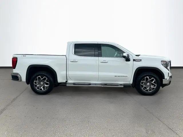 2026 GMC Sierra 1500 Crew Cab, Short Bed, SLT, 4WD