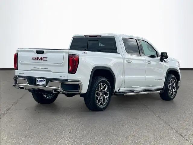 2026 GMC Sierra 1500 Crew Cab, Short Bed, SLT, 4WD