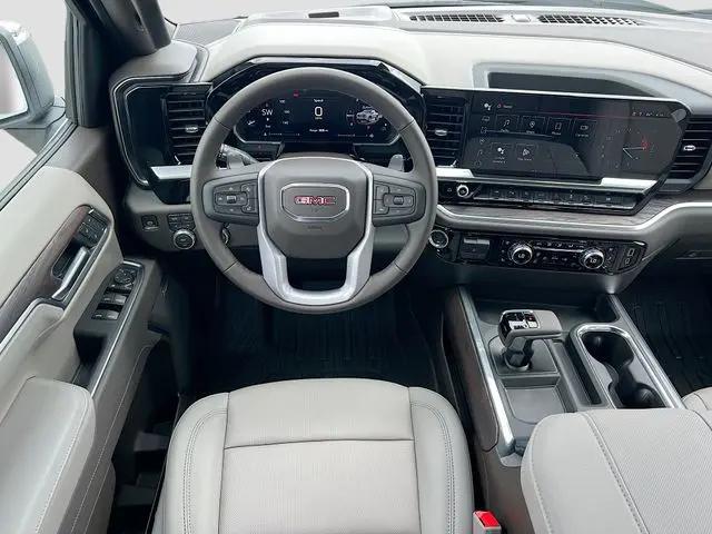 2026 GMC Sierra 1500 Crew Cab, Short Bed, SLT, 4WD