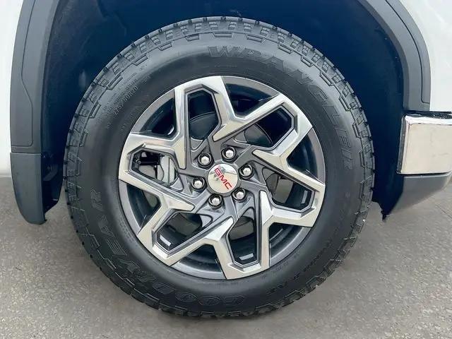 2026 GMC Sierra 1500 Crew Cab, Short Bed, SLT, 4WD