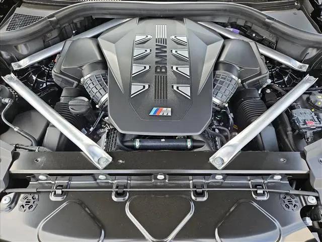 2026 BMW X5 M60i