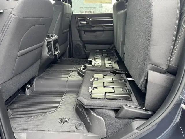 2026 Ram 3500 Big Horn Crew Cab 4x4 8' Box