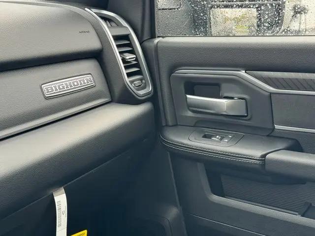 2026 Ram 3500 Big Horn Crew Cab 4x4 8' Box