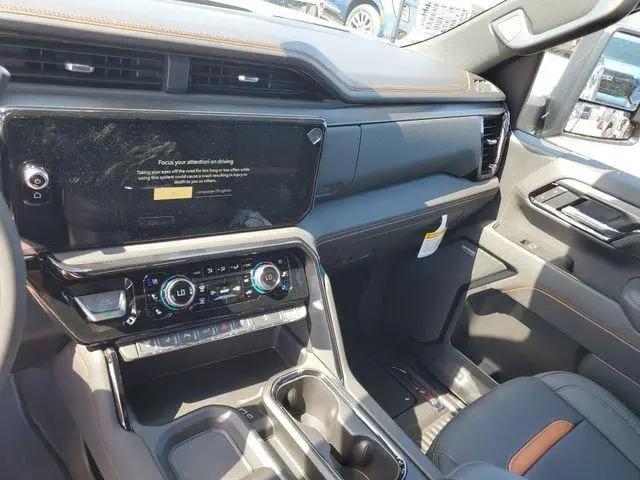 2026 GMC Sierra 2500HD Crew Cab, Standard Bed, AT4, 4WD