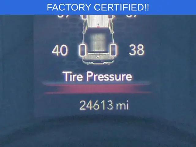 2025 Ram 1500 Tradesman Crew Cab 4x2 5'7" Box