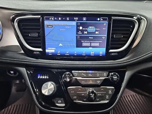 2022 Chrysler Pacifica Limited