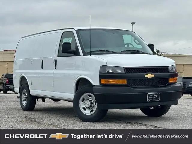 2026 Chevrolet Express Cargo Van 2500 Extended Wheelbase, WT, RWD
