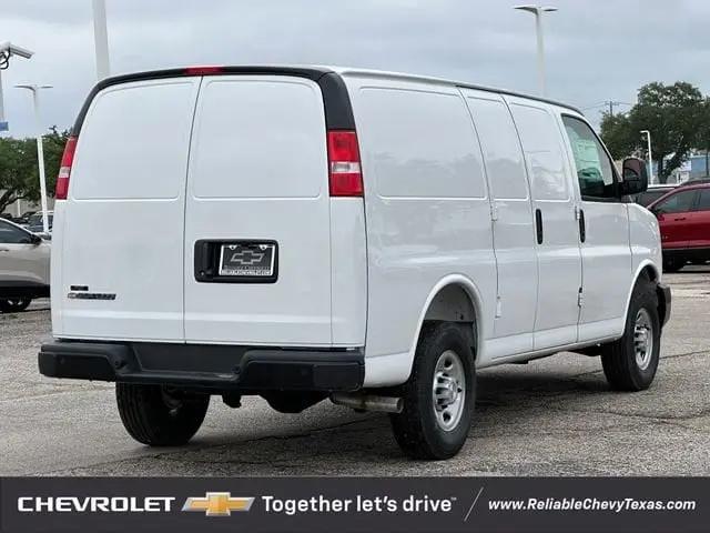 2026 Chevrolet Express Cargo Van 2500 Extended Wheelbase, WT, RWD