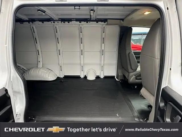 2026 Chevrolet Express Cargo Van 2500 Extended Wheelbase, WT, RWD