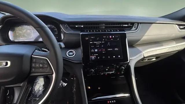 2024 Jeep Grand Cherokee L Altitude X 4x4