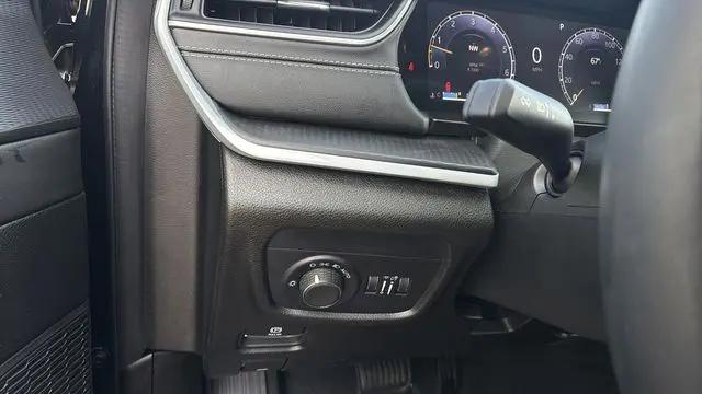 2024 Jeep Grand Cherokee L Altitude X 4x4