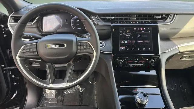 2024 Jeep Grand Cherokee L Altitude X 4x4