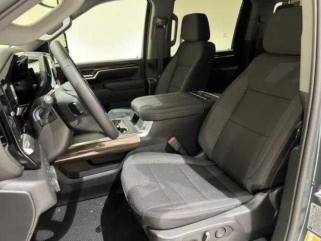 2026 Chevrolet Silverado 2500HD Crew Cab, Standard Bed, LT, 4WD