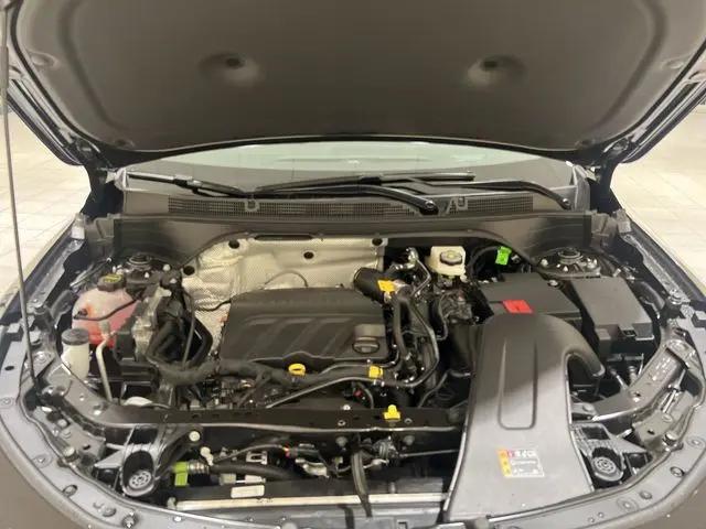 2026 Buick NV Sport Touring FWD
