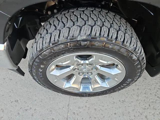 2024 Ram 1500 Lone Star Crew Cab 4x4 5'7" Box