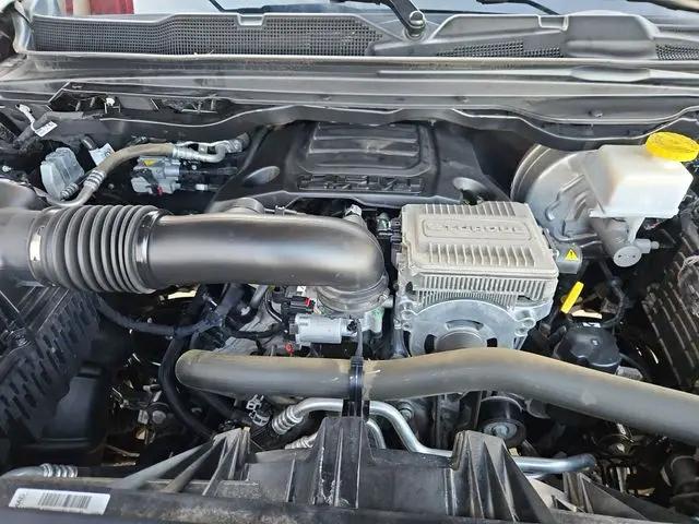 2024 Ram 1500 Lone Star Crew Cab 4x4 5'7" Box
