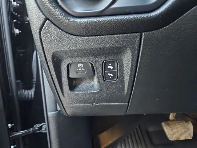 2024 Ram 1500 Lone Star Crew Cab 4x4 5'7" Box