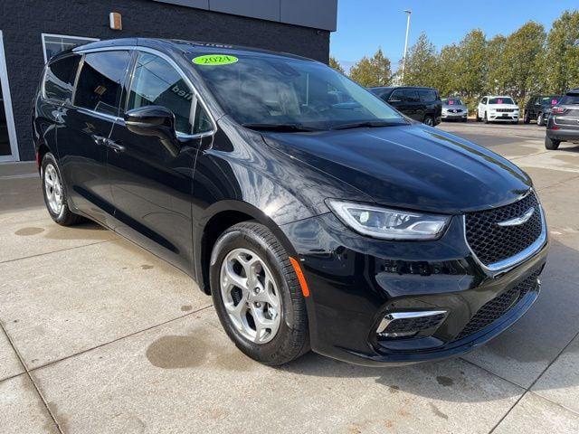 2024 Chrysler Pacifica Limited for sale in White Lake, MI
