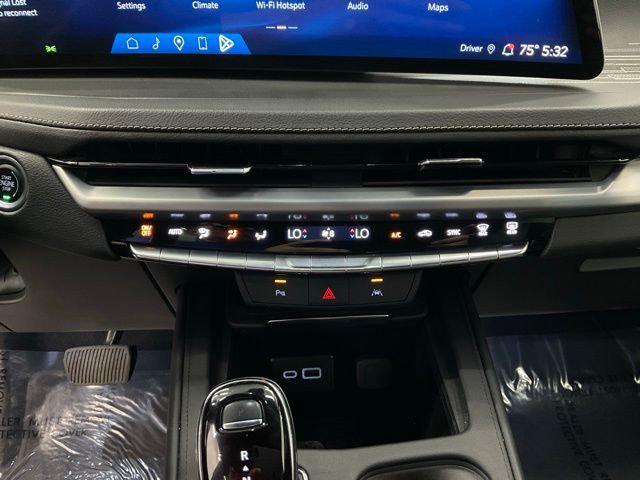 2024 Cadillac XT4 AWD Premium Luxury